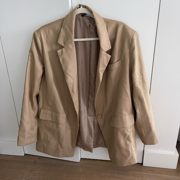 Lioness oversized blazer - Picture 3 of 5